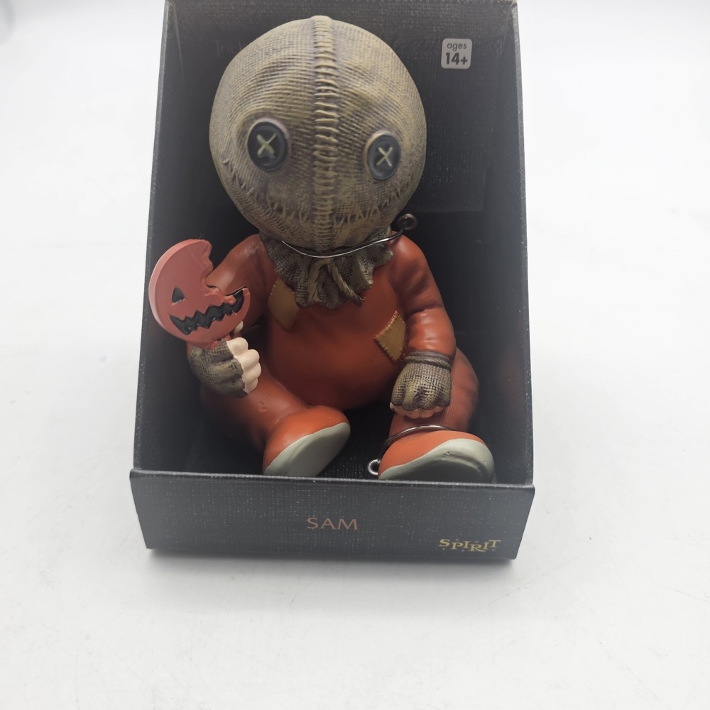 Spirit Halloween 4| Horror Babies Sam Trick r Treat Mini Figure Collectible Box